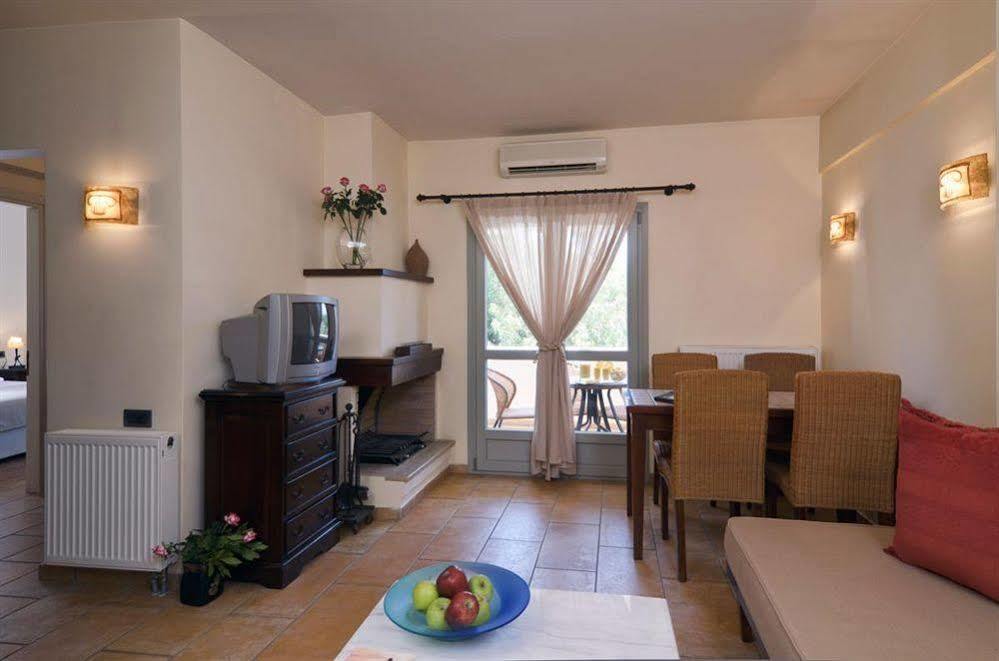 Harmony Hotel Apartments Selianitika Ngoại thất bức ảnh